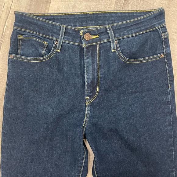 Levi Strauss & Co Jeans - Picture 6 of 10